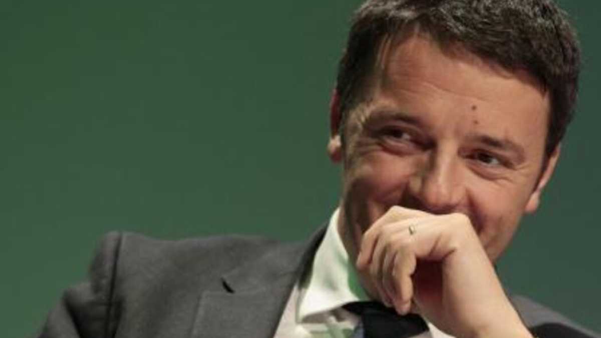 Immagine di Non solo Italicum. Così nasce la sfida (e la pesca) parallela tra Renzi e Grillo
