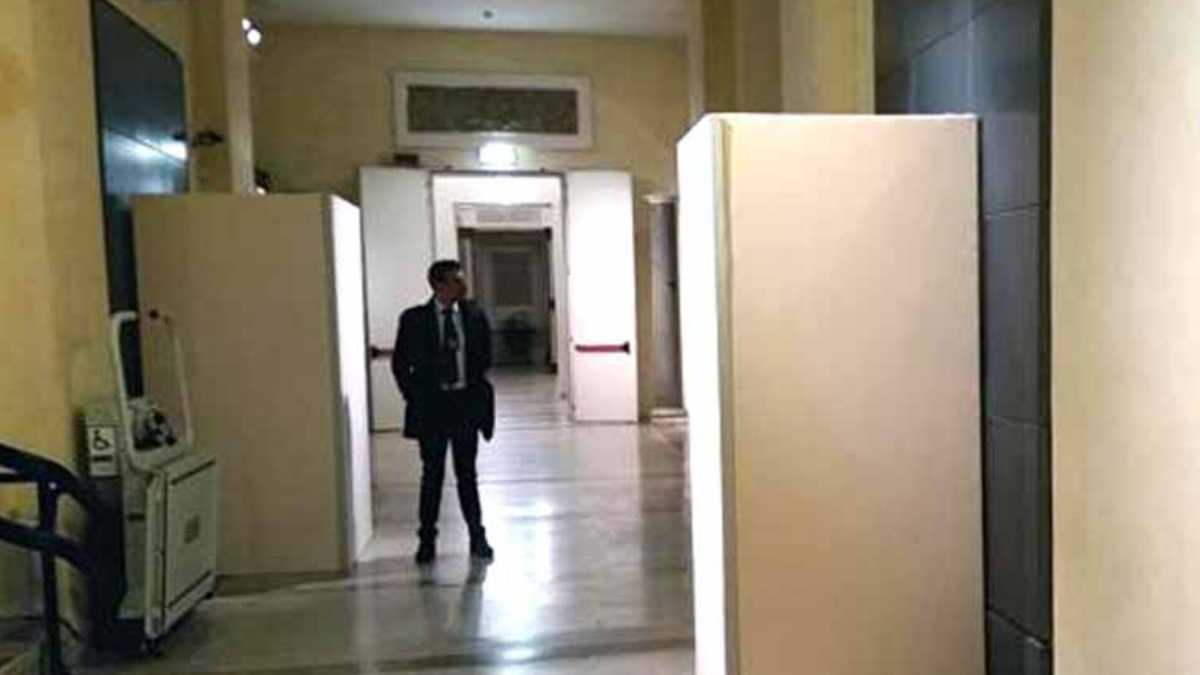 Immagine di Il vizietto di Renzi sulle statue con burqa. Il precedente a Firenze
