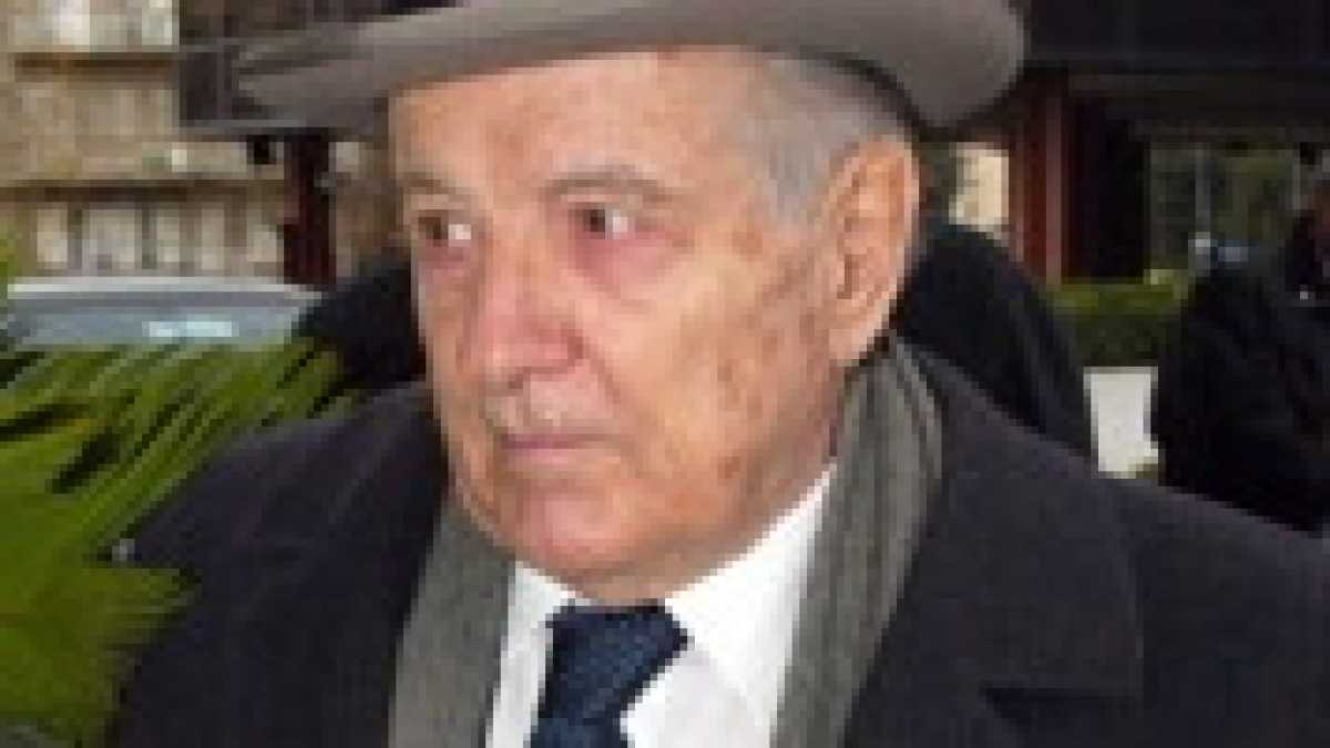 Immagine di Non solo Lucchini. La sfilata dei cavalieri bianchi e pataccari