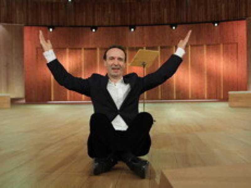 Benigni sul Cav. dopo il Cav. dalla D’Urso dimostra che non c’è più vita oltre la satira
