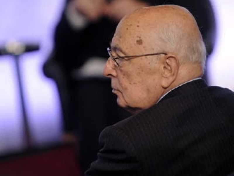Solo Napolitano dice due parole due sul complotto contro il Cav.