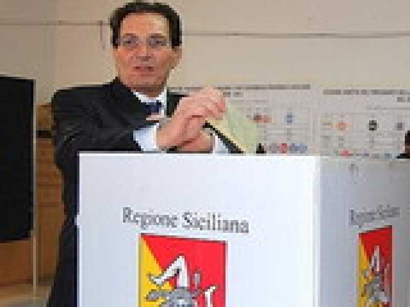 Sicilia, Crocetta ancora in testa