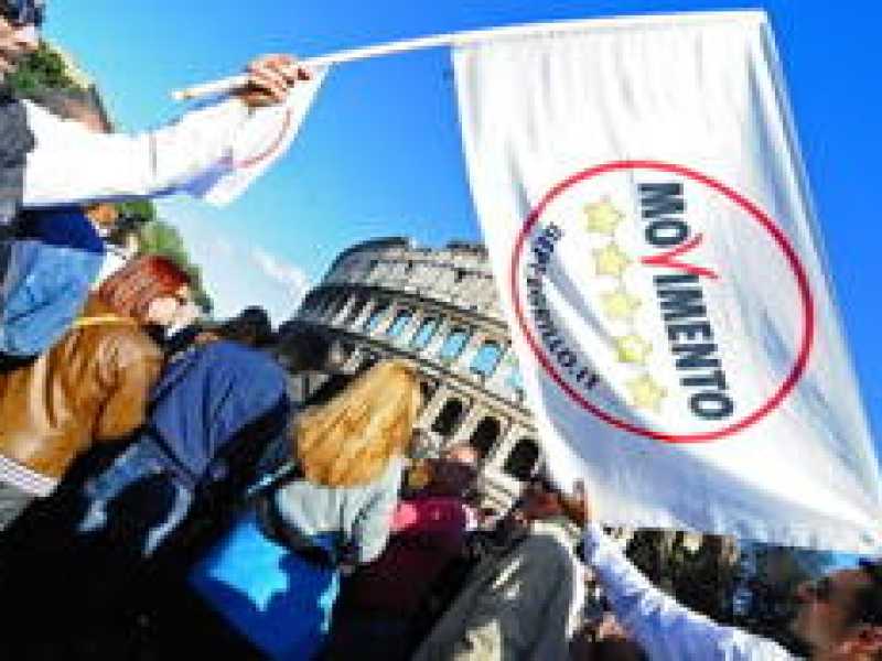 La piazza insicura che attende Grillo per la terza volta