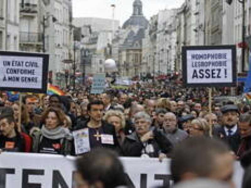 Nozze gay, l’Eliseo ha un problema