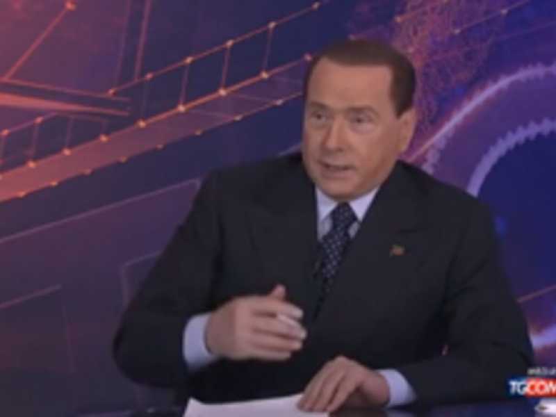 Buffetto di Berlusconi a Renzi