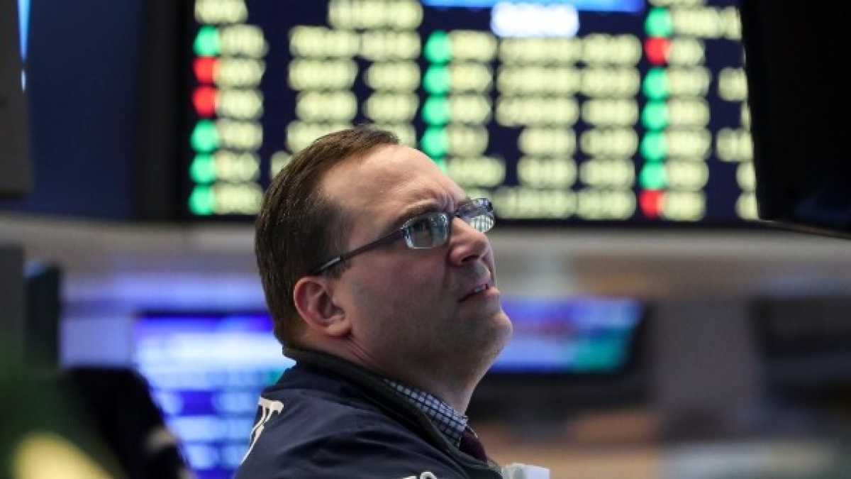 Immagine di Emiliano apre su Ilva e la riforma fiscale di Trump spinge Wall Street. Le notizie del giorno in breve