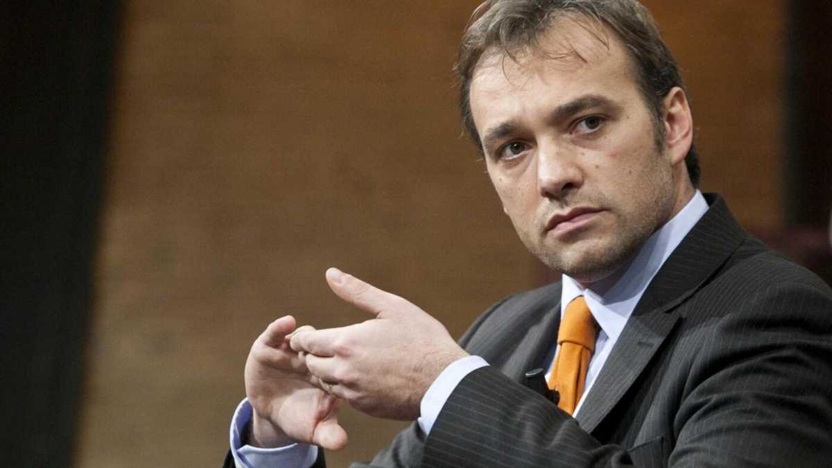 Immagine di Il deputato Matteo Richetti indagato per peculato