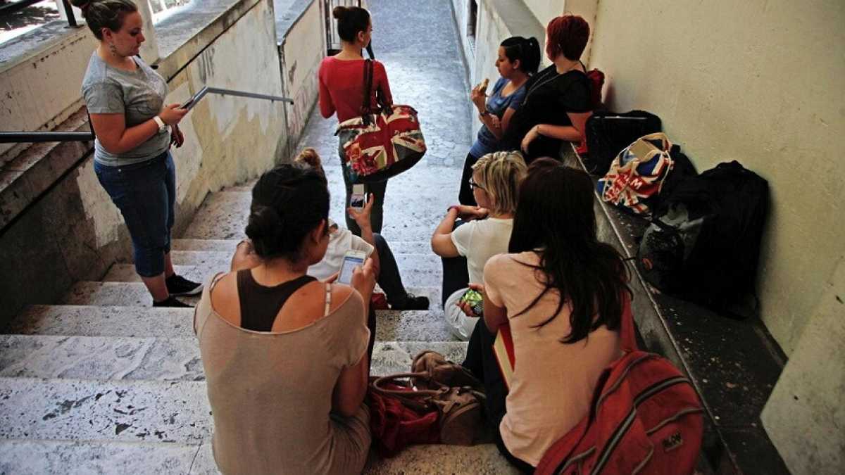 Immagine di Nessuno ha rubato il futuro ai giovani