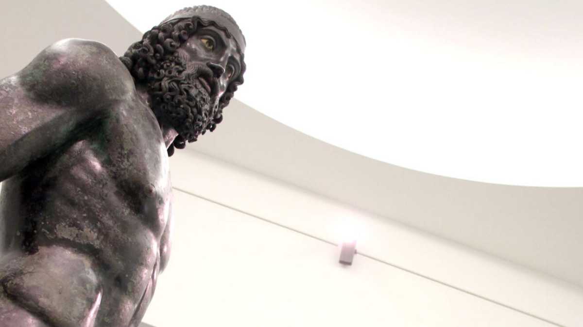 Immagine di Bronzi di Riace o 5 stelle? Son rimaste 2 facce di bronzo
