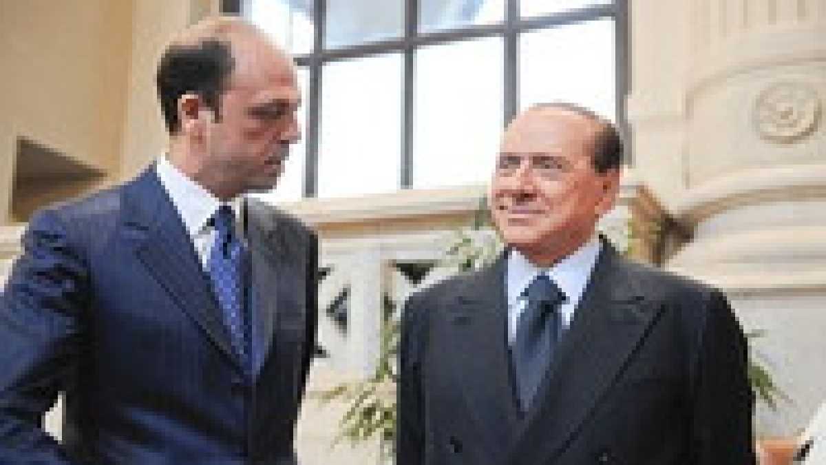 Immagine di Un Pdl da rianimare e un Cav. stufo. Sommario della decomposizione