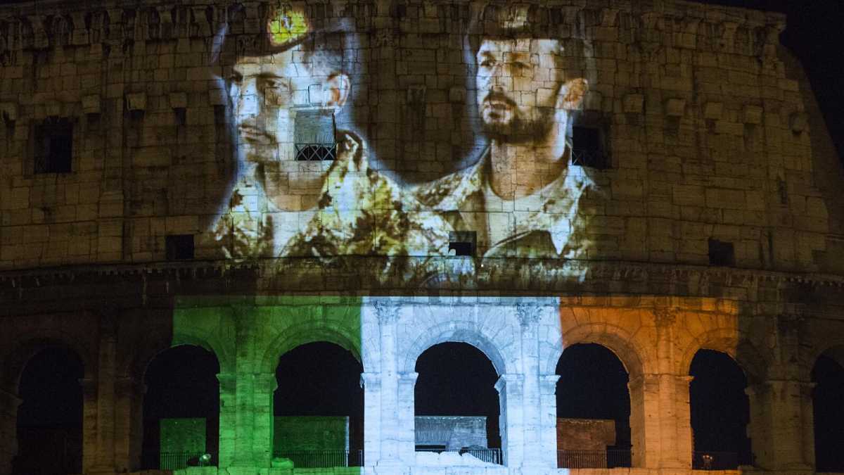 Immagine di D'Alema, le banche greche e l'arbitrato per i marò