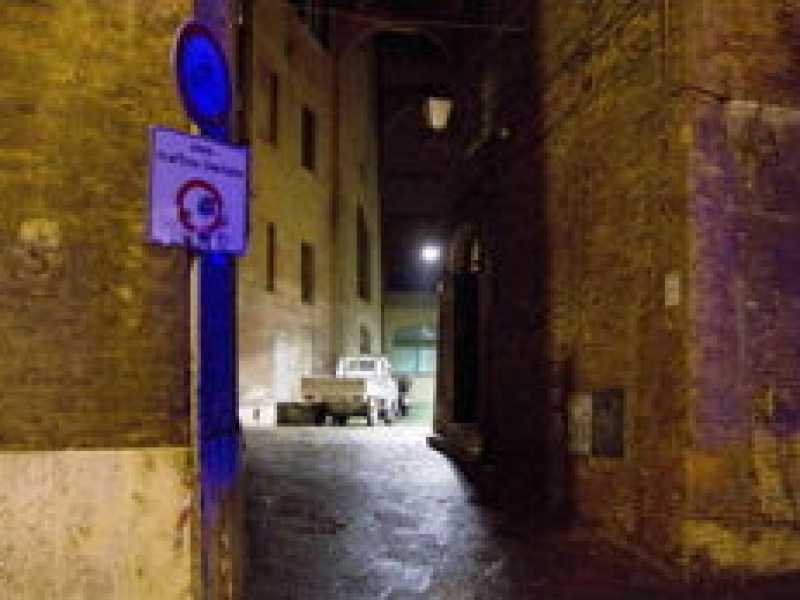 Suicida il capo della comunicazione Mps