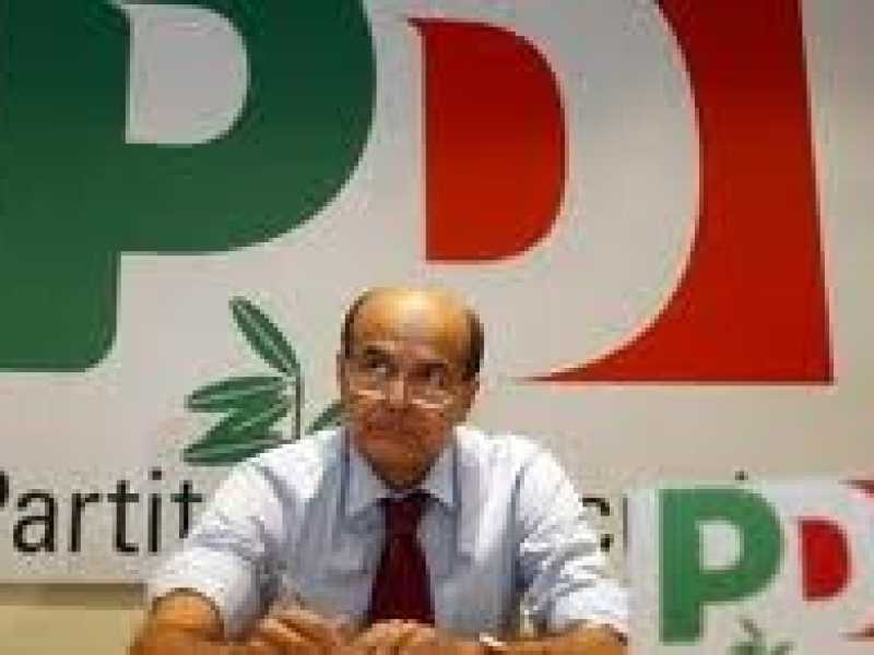 Gli otto punti di Bersani: "Mai con il Pdl. Non stiamo corteggiando Grillo"