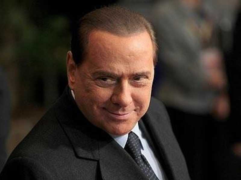 Le nove vite di Berlusconi e l'errore di crederlo finito