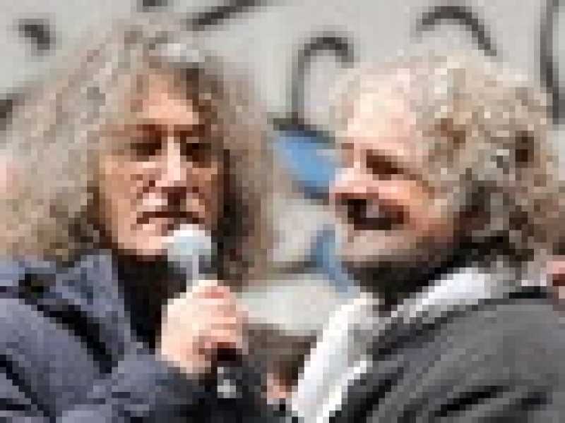 Come funziona l’azienda-partito di Casaleggio, la fabbrica del consenso