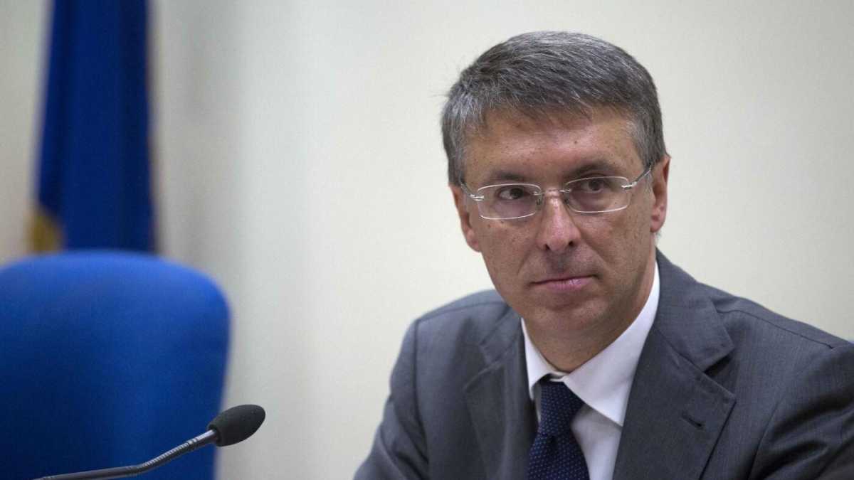 Immagine di La crisi italiana dove un magistrato qualunque diventa istituzione