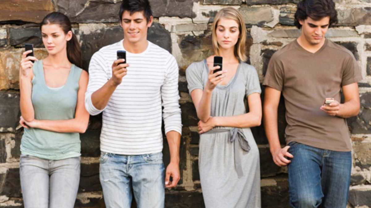 Immagine di Caro Facebook, ti lascio. L’evoluzione della socialità è su WhatsApp