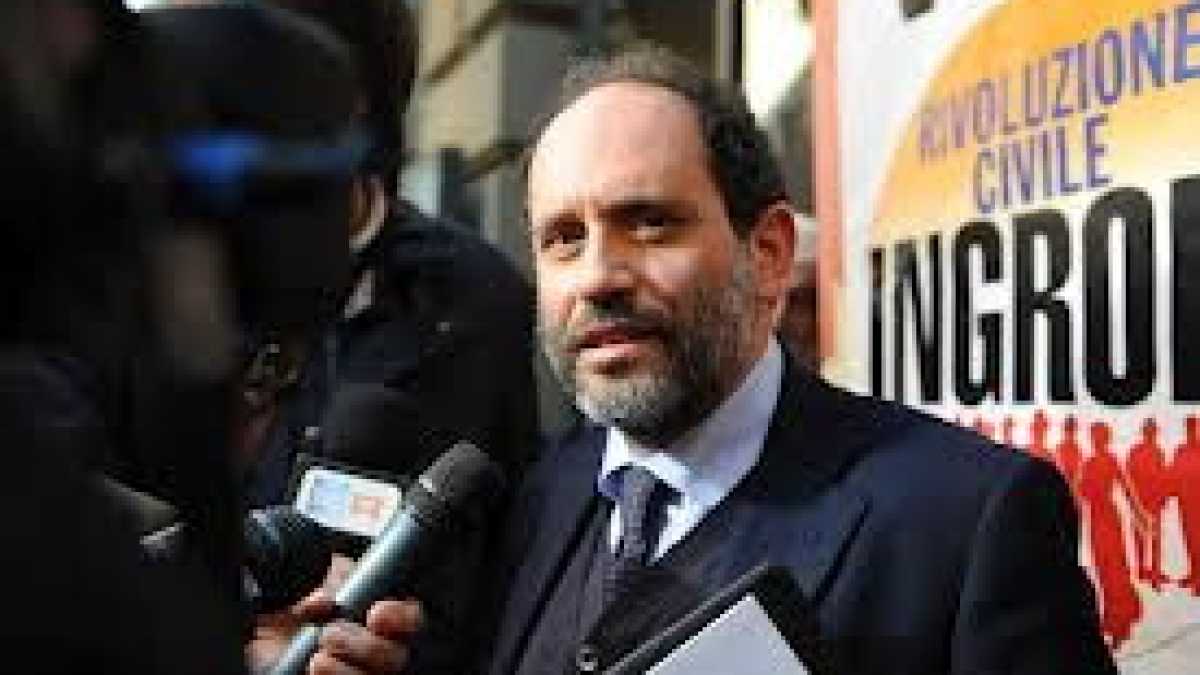Immagine di Vaffanculo, manettari