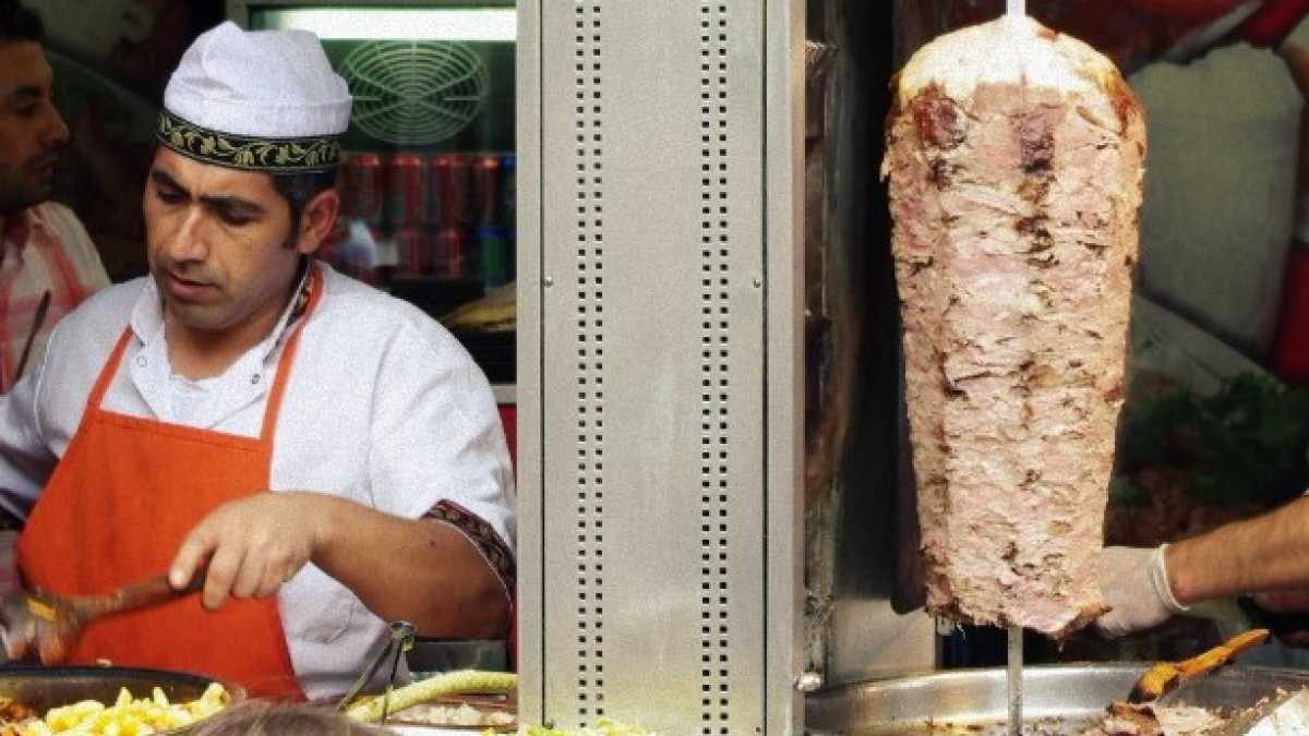 Immagine di È vero che l'Unione europea vuole proibire il kebab?