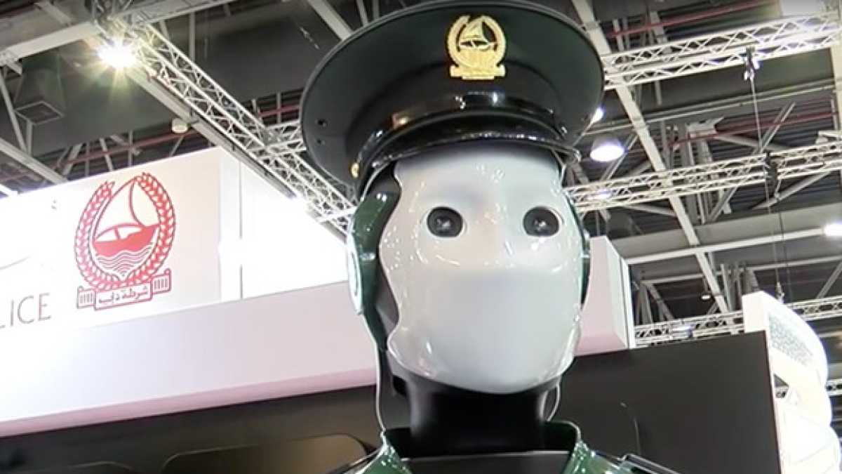 Immagine di La campagna di morte dell'Isis, l'espansione di Amazon e il robot-poliziotto. Di cosa parlare stasera a cena