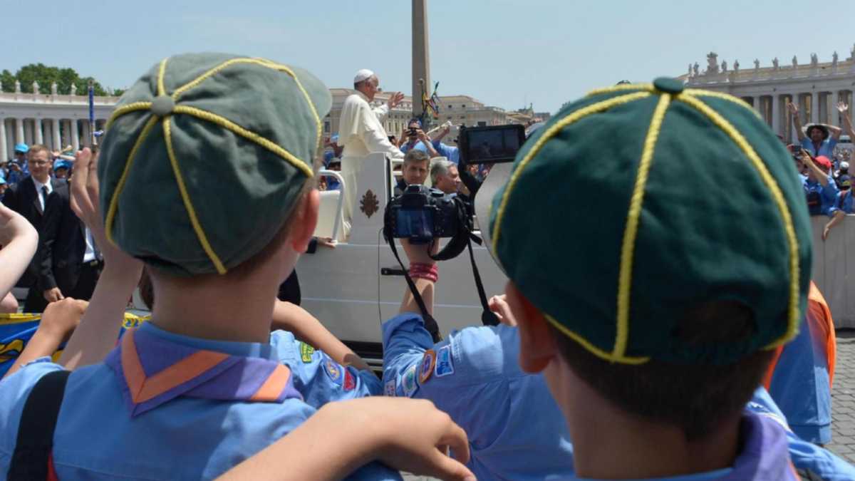 Immagine di I millennial confondono Gesù con Buddha? Si aboliscano le ore di catechismo
