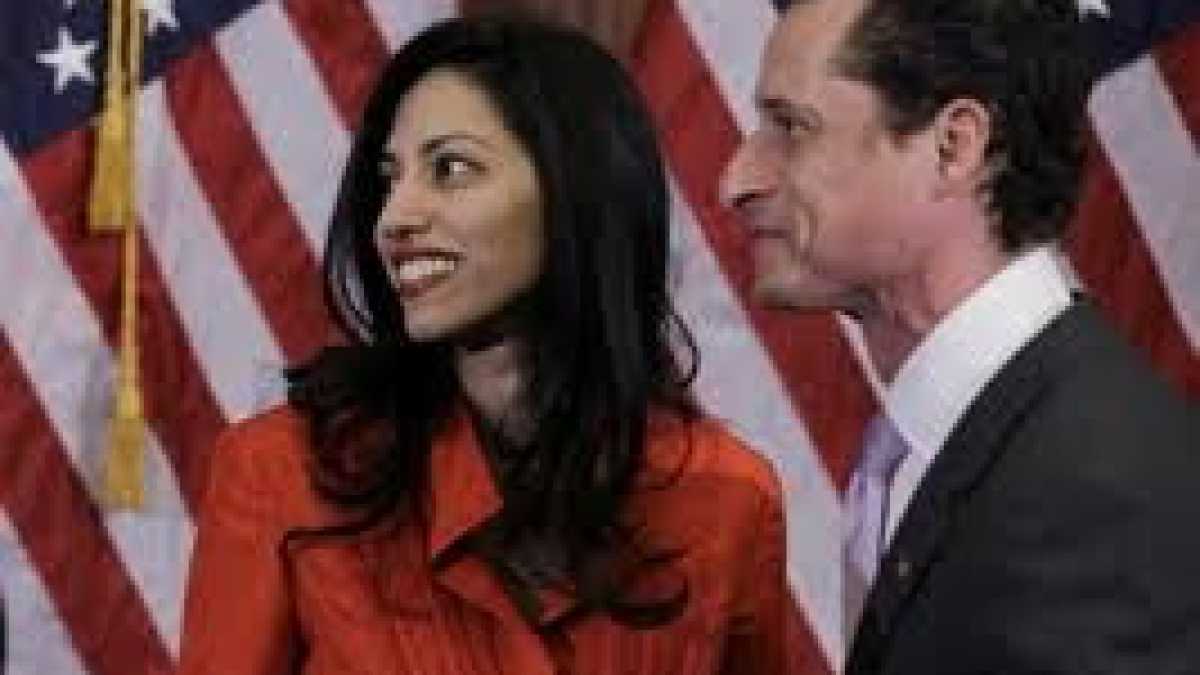 Immagine di Perché troppo “sexting” travolge anche le mogli (ma i Clinton non c’entrano)