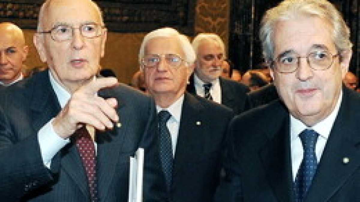 Immagine di L’asse Napolitano-Bankitalia contro l’eterno refrain consociativo