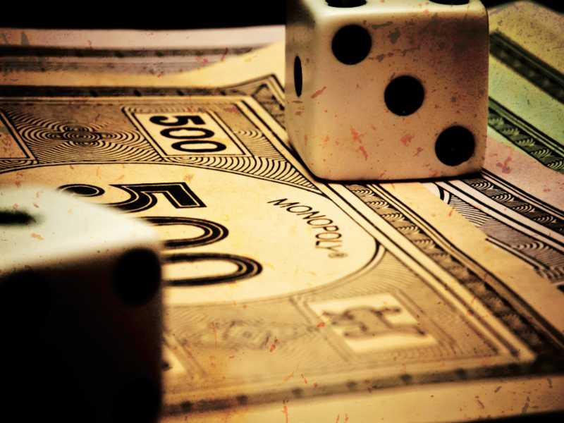 La grande propensione al riadattamento (geografico o tematico) &egrave;, senza dubbio, una delle chiavi del successo duraturo del Monopoly (foto di Jason Devaun, via Flickr)