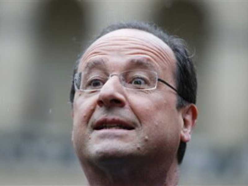 Gender a scuola, nozze gay, legge sulla famiglia. Le débâcle di Hollande