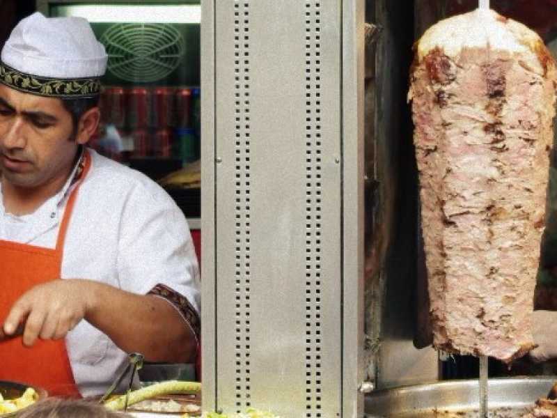 D&ouml;ner kebab a Istanbul (foto Wikimedia)