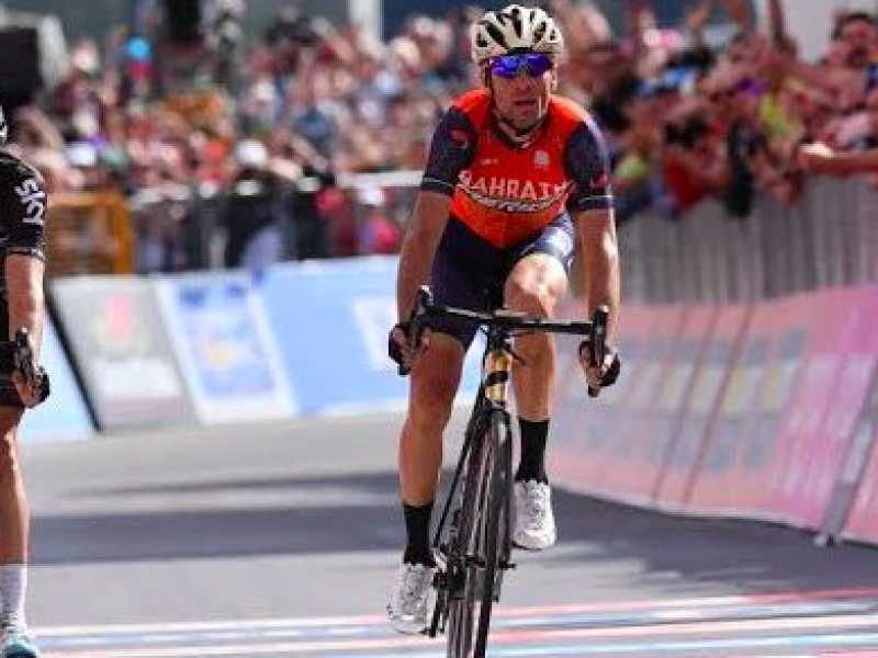 Il tappone riscrive il Giro. Nibali attacca e vince, Dumoulin lo ferma il "gabinetto"
