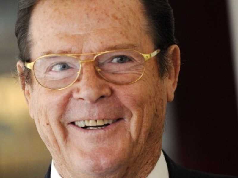 E' morto l'attore Sir Roger Moore