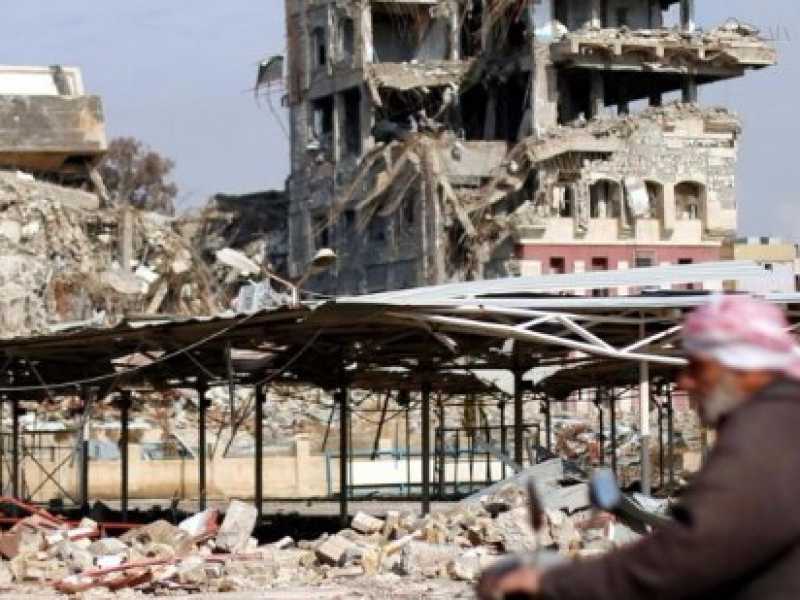Iraq, la citt&agrave; di Mosul distrutta durante la battaglia contro IS (foto LaPresse)