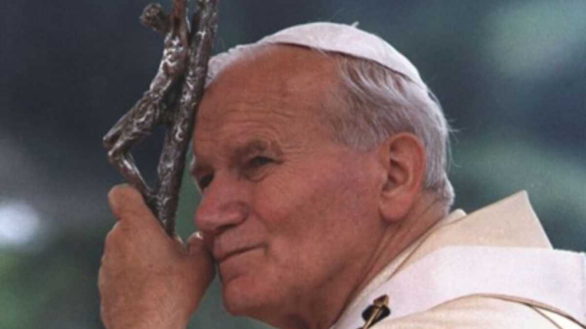 Immagine di Digiunare per la morte chimica, Wojtyla invocò la guerra