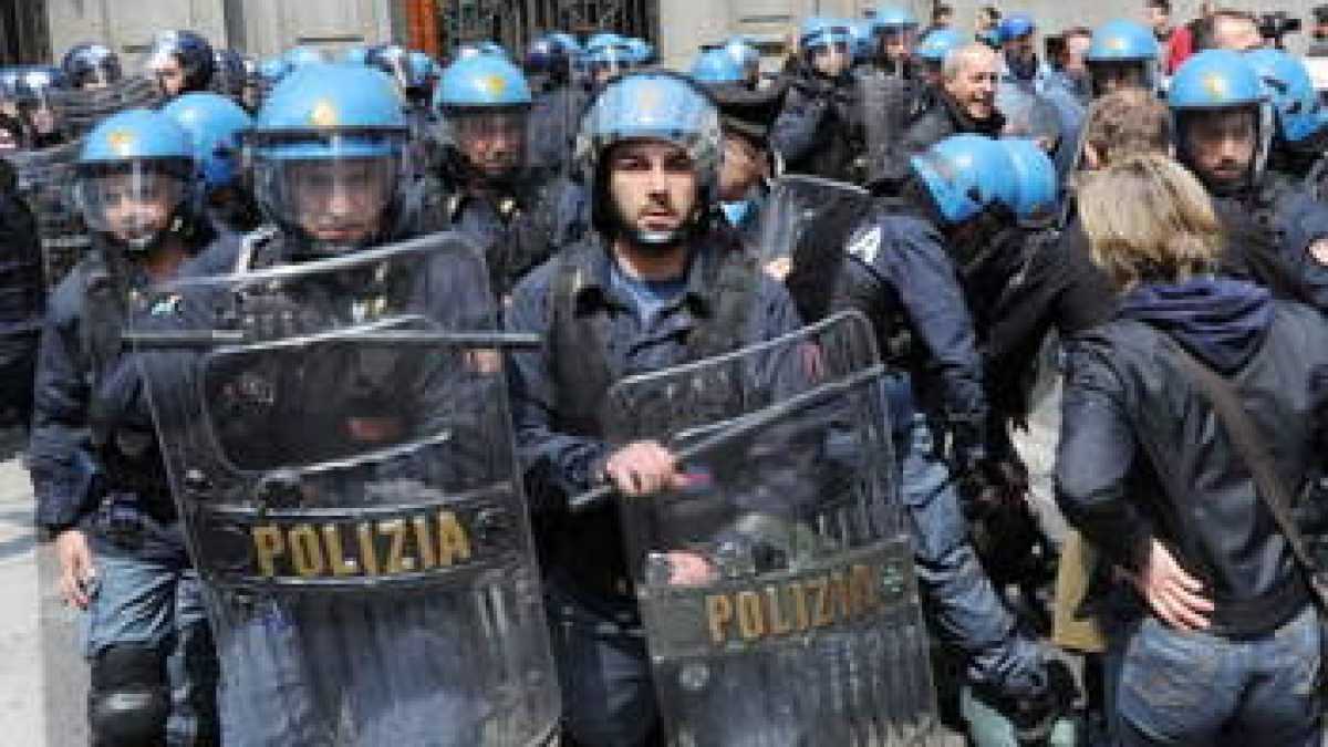 Immagine di Signor capo della Polizia, non dica mai più cretino a uno dei suoi