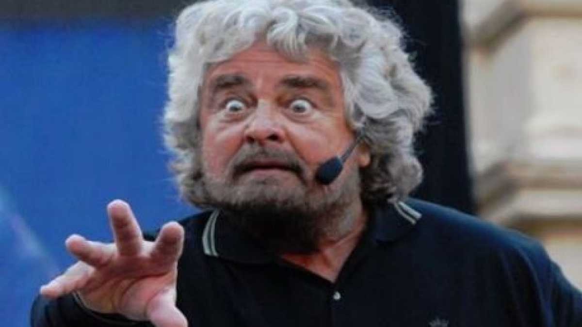 Immagine di Il cabaret 2012 di Grillo ci ha rimbecillito e divertito. Adesso sipario