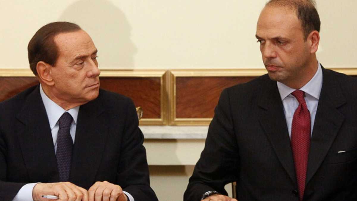 Immagine di Alfano: "Faremo le primarie il 16 dicembre"