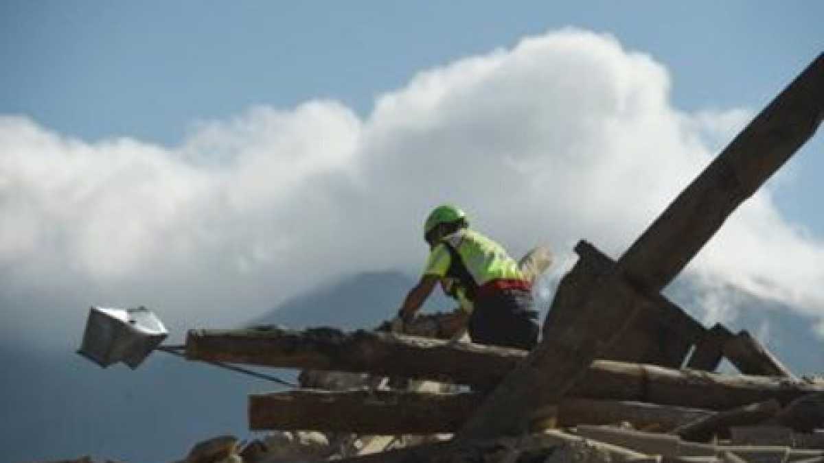Immagine di I geologi pronti a dare supporto tecnico alla Protezione civile sul terremoto
