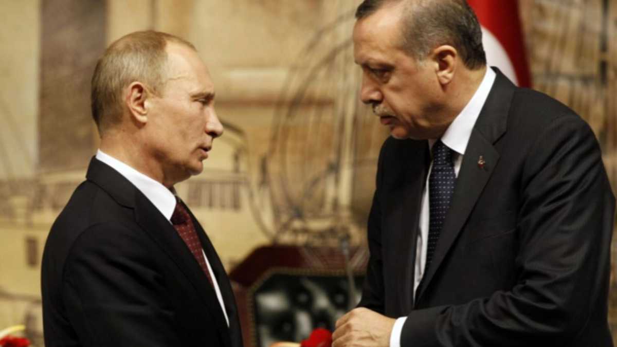 Immagine di Putin contro Erdogan, le tasse di McDonald's e l'auto senza pilota. Di cosa parlare stasera a cena
