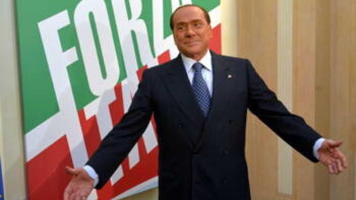 Immagine di Berlusconi: "Fare volontariato è un piacere"