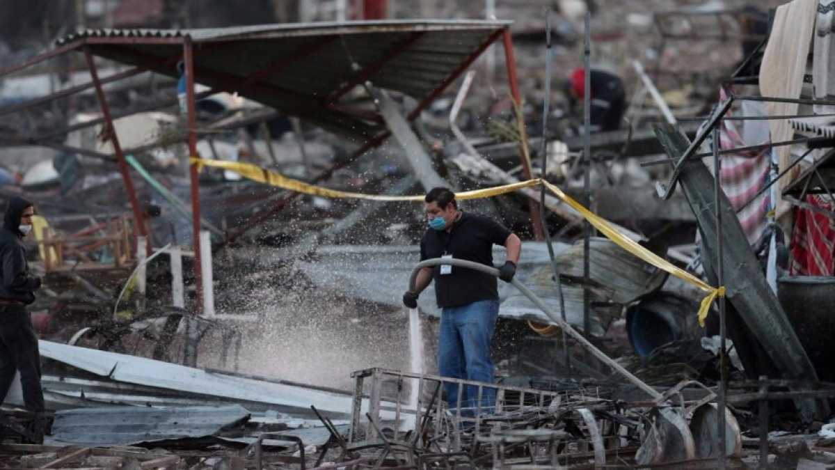 Immagine di Messico, esplosioni in un mercato di fuochi d'artificio: 31 morti e decine di feriti