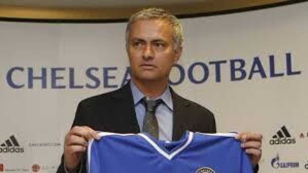 Immagine di Mourinho in Premier League si sente come Bersani alla bocciofila, a casa