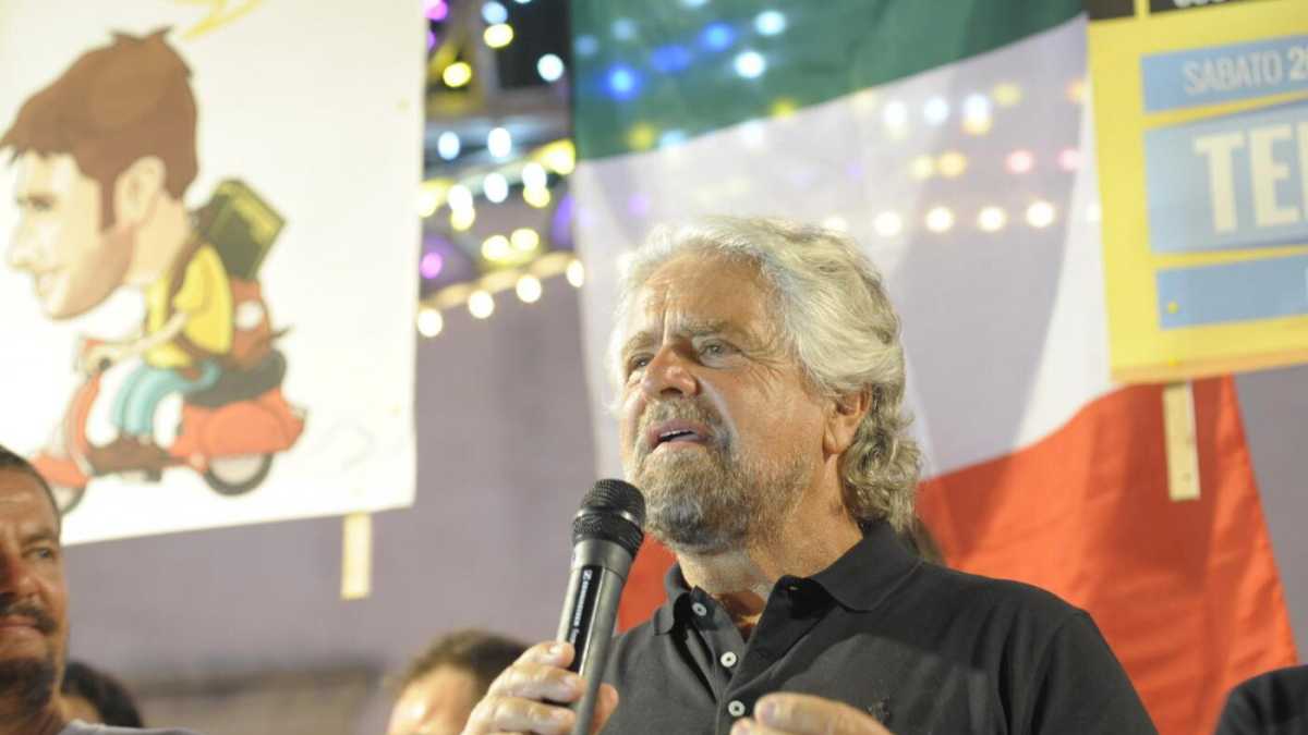 Immagine di Il referendum M5s contro l'euro e l’accordo per l’addestramento della marina libica. Le notizie del giorno, in breve
