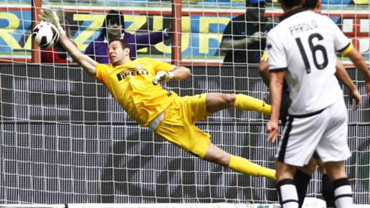 Immagine di Handanovic para rigori, Spinelli mangia allenatori