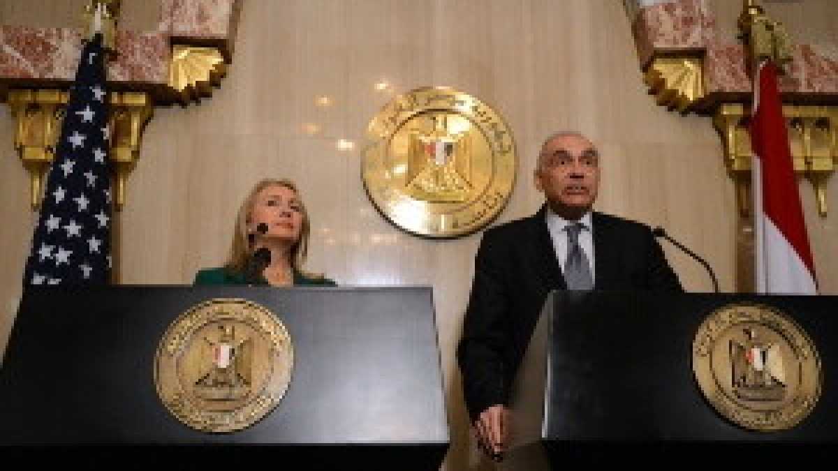 Immagine di Hillary ottiene (soltanto) il cessate il fuoco tra Israele e Hamas a Gaza