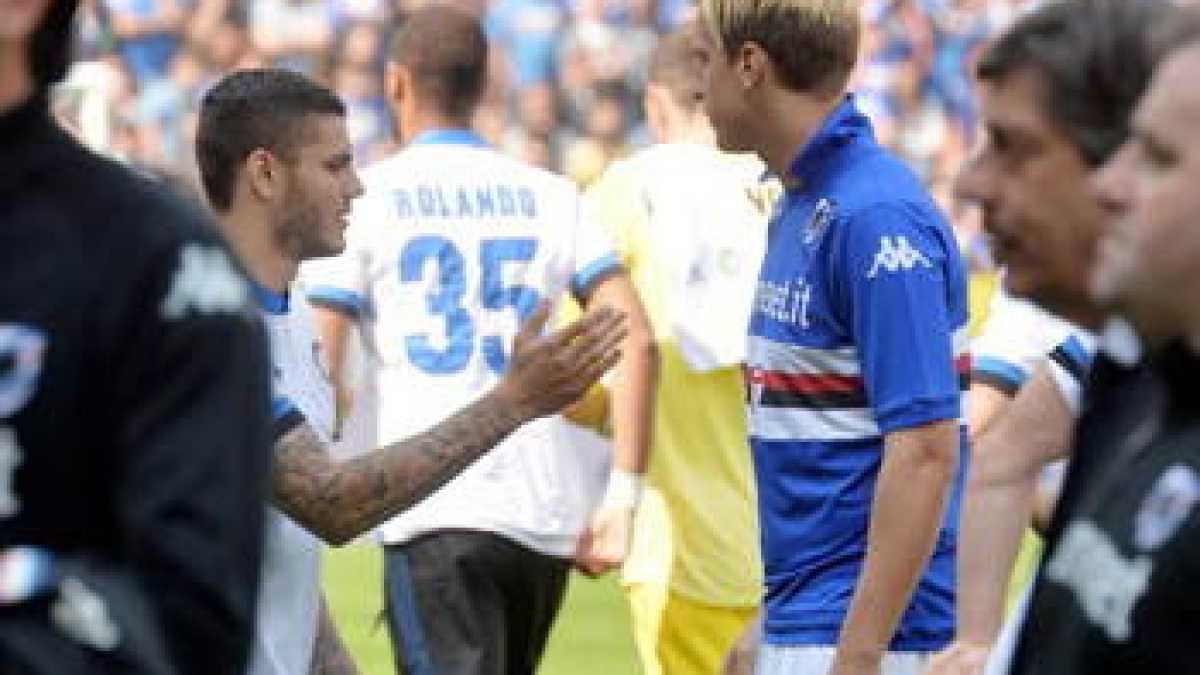Immagine di Icardi e Maxi Lopez tra strette di mano mancate, tweet e Wanda Nara