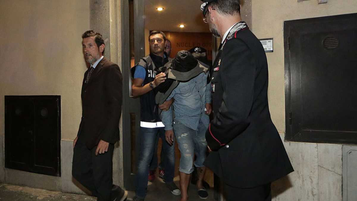 Immagine di Il killer che si è impiccato in cella e il dialogo di pace in Libia