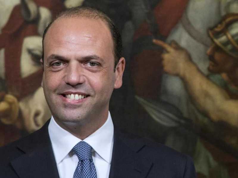 Alfano critica Letta: "Invece che discolparsi con Repubblica dia una missione al governo"