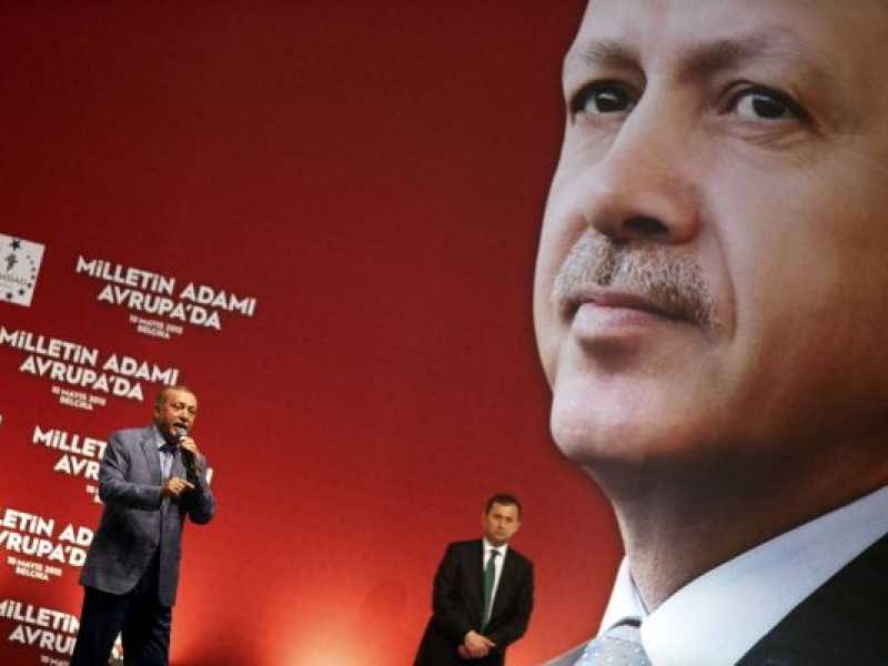Erdogan vs. Baghdadi, l'Ilva funesta e gli Europei di basket. Di cosa parlare stasera a cena
