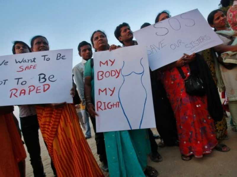 L’umiliazione della donna è un rifugio incestuoso per uomini castrati